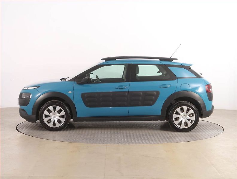 Citroën C4 Cactus (2018) 1.2 PureTech, Tempomat - fotka 3 z 15