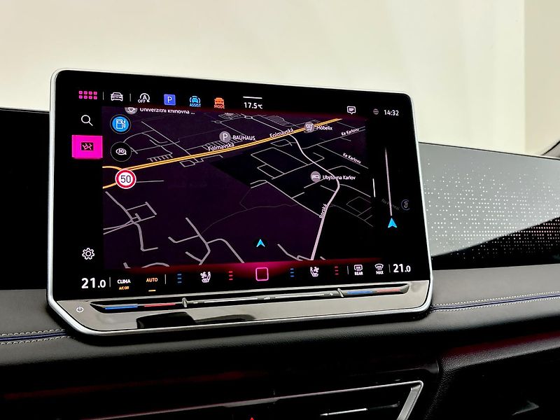 Volkswagen Tiguan R-Line 4MOT DSG - fotka 24 z 31