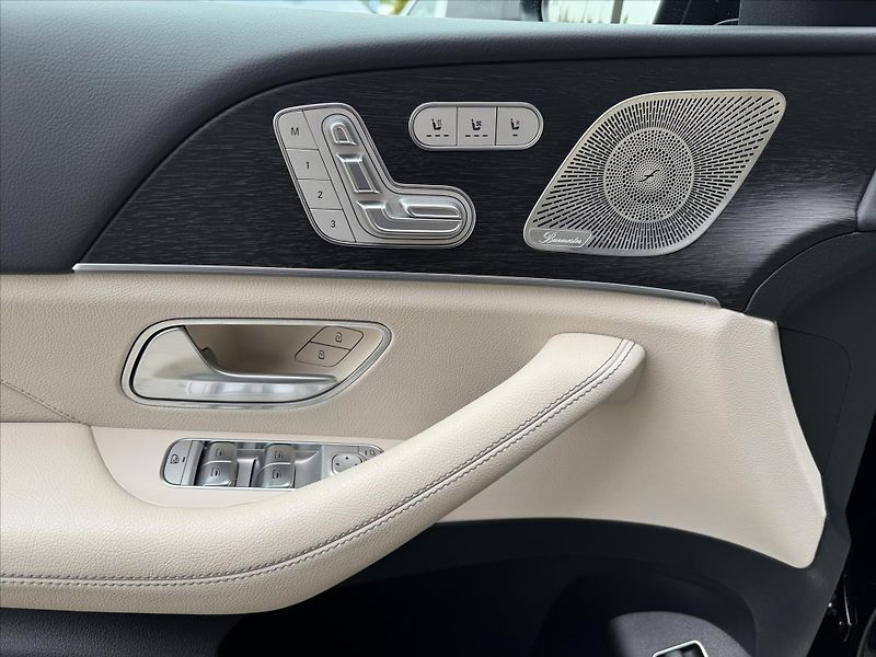 Mercedes-Benz GLS 450 4MATIC*AMG*MASÁŽE - fotka 5 z 46