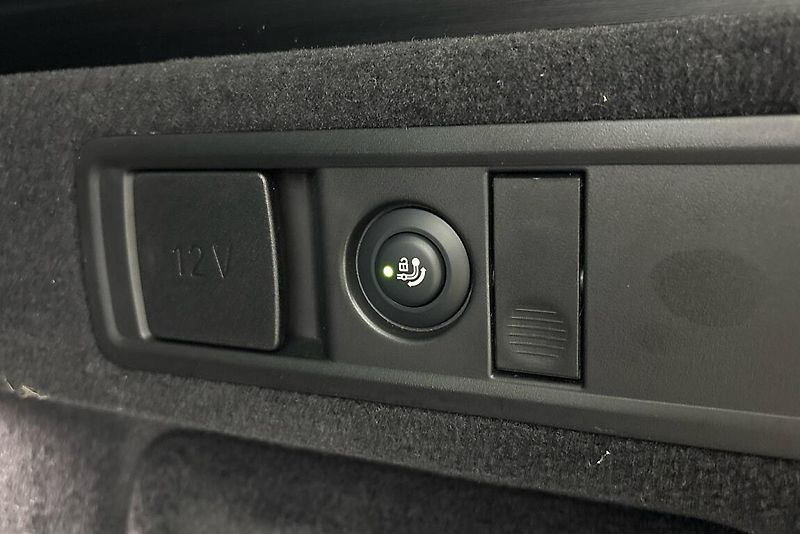 BMW X5 xDrive40i - fotka 12 z 29