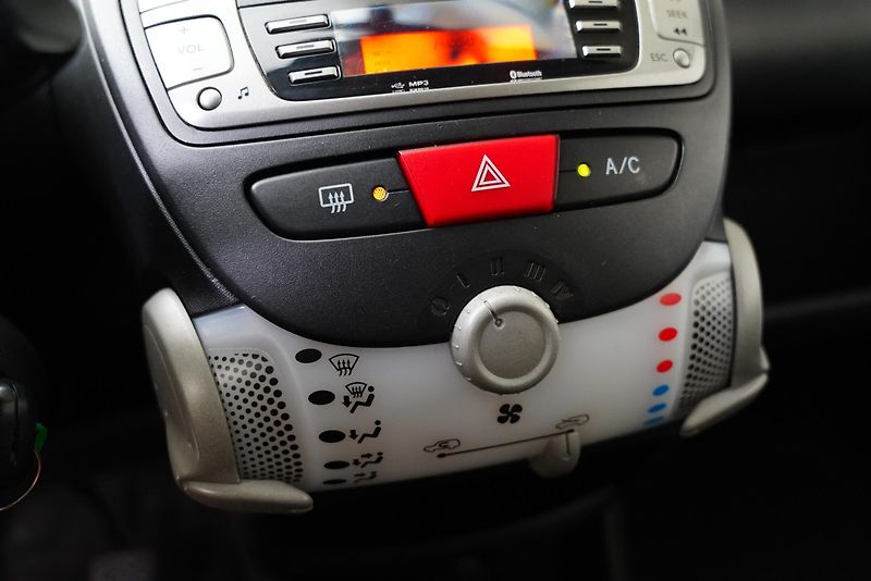 Toyota Aygo - fotka 17 z 20