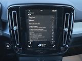 Volvo XC40 120kW T3 AUTOMAT LED KAMER DPH - náhled 28