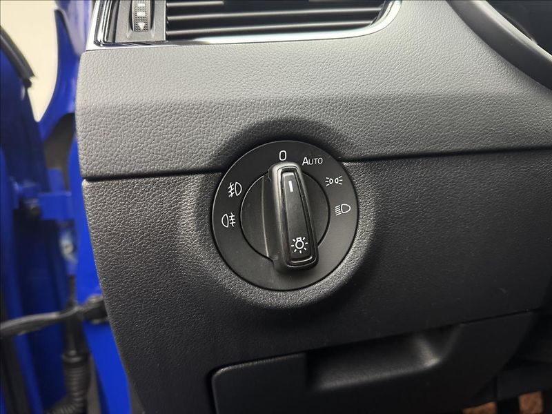 Škoda Octavia 2,0 LED STYLE NAVI KEYLESS CZ - fotka 8 z 42