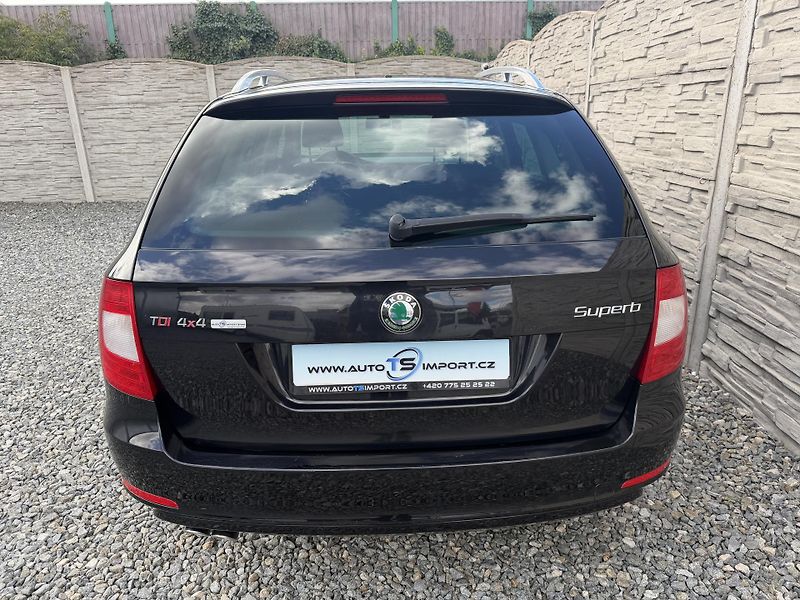 Škoda Superb 2.0TDi 170PS 6R 4x4 0% KOROZE! - fotka 4 z 157
