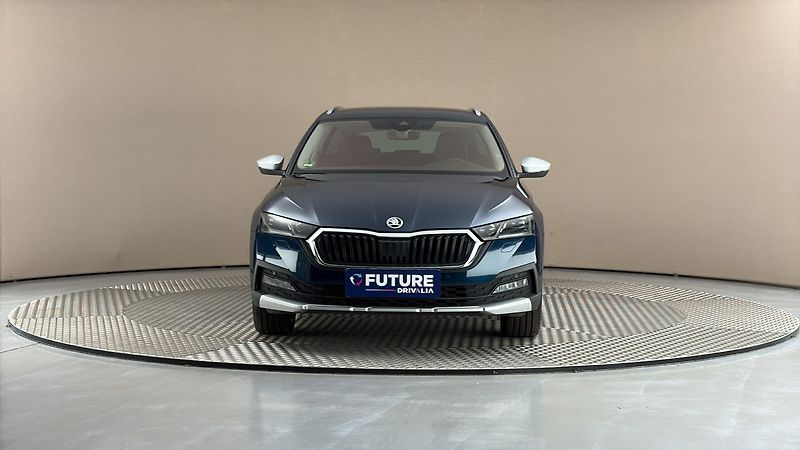 Škoda Octavia 2.0 TDI DSG 4x4 Scout Combi - fotka 3 z 33