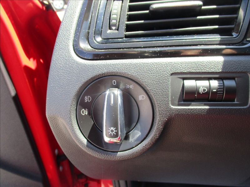 Škoda Rapid 1,4 TSI, DSG,NAVI,Spaceback, - fotka 24 z 43