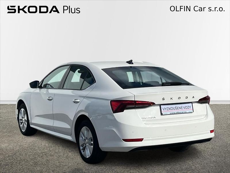 Škoda Octavia 2,0 TDi 85kW AMBITION PLUS - fotka 8 z 24