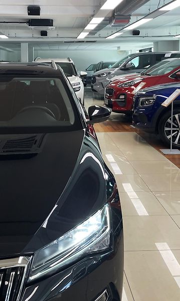 Škoda Superb 2.0 TDI, 110 KW, STYLE, DSG - fotka 26 z 31