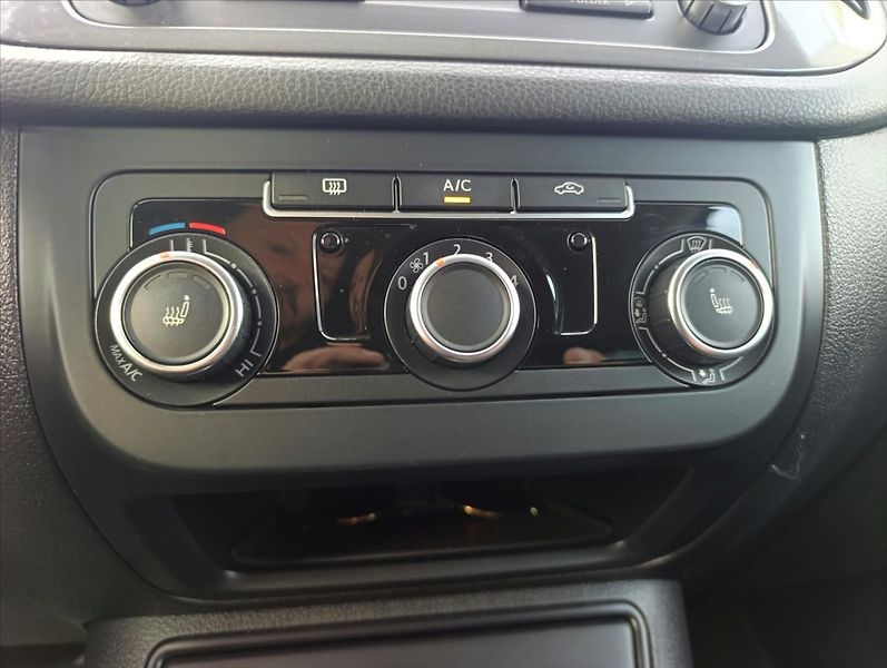 Volkswagen Tiguan 1,4 TSi DSG Tempomat Tažné - fotka 18 z 46