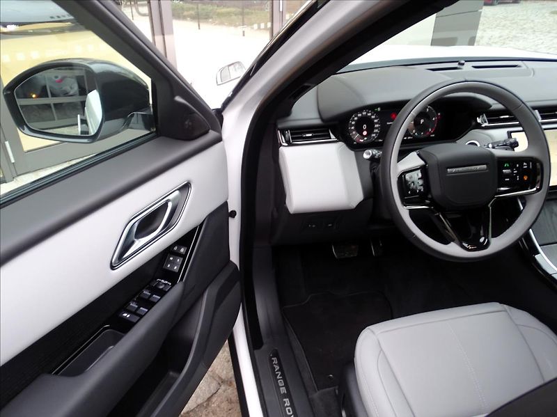 Land Rover Range Rover Velar (2026) 2,0 D200 DYNAMIC SE AWD - fotka 7 z 19