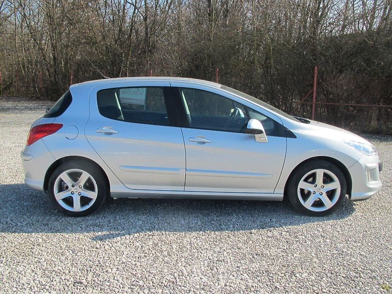 Peugeot 308 1.6 HDI - fotka 7 z 16