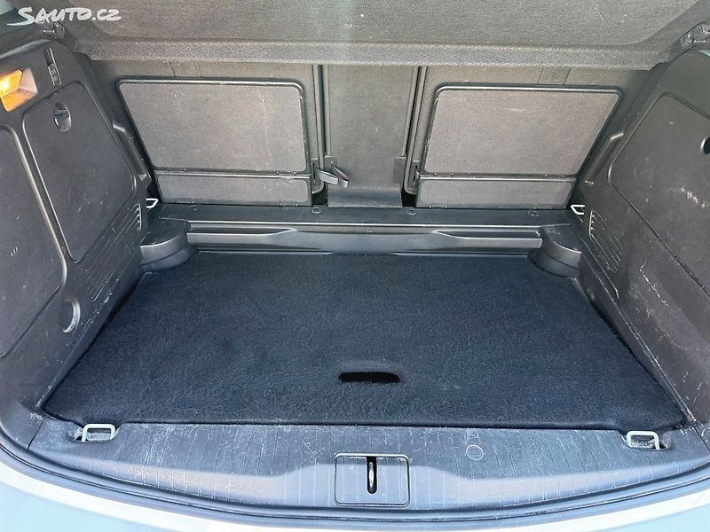 Opel Meriva 1.4 TURBO CZ - fotka 31 z 34