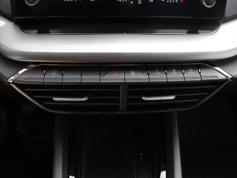 Škoda Octavia 2,0 TDI 85kW Ambition CZ - fotka 21 z 32