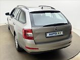 Škoda Octavia 1,6 TDi DPH KLIMA SENZORY ČR - náhled 6