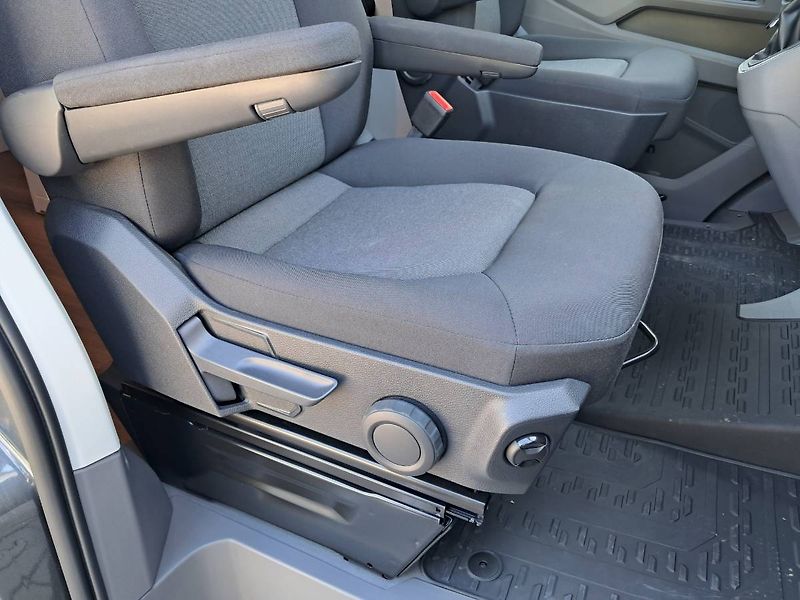 Volkswagen Crafter (2021) 35 2.0 TDI / 130 kW 8st.Automa - fotka 18 z 26