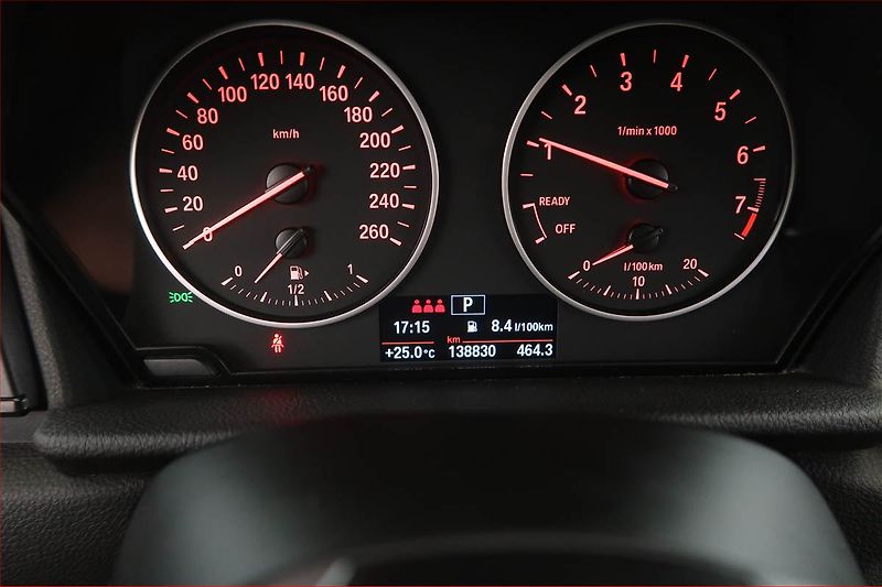 BMW Řada 2 (2016) 218i Active Tourer, Automat - fotka 11 z 18