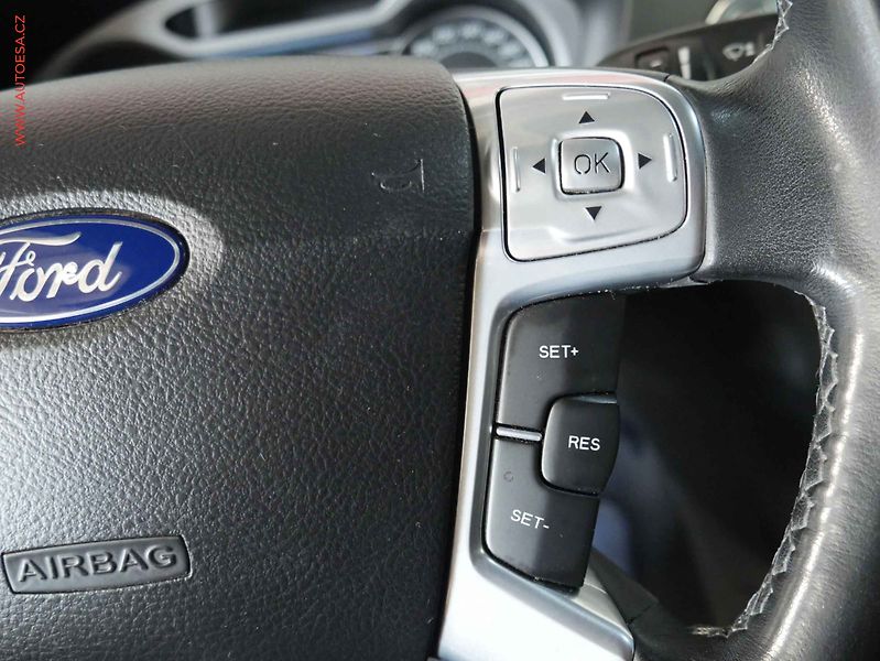 Ford Mondeo (2010) 2.0TDCi, 2.maj,ČR, Xenon - fotka 13 z 20