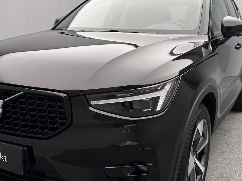 Volvo XC40 B4 DARK ULTRA REZERVACE - fotka 22 z 48