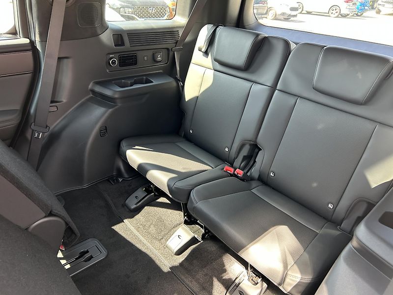Hyundai Santa Fe 26 7S 1,6 TGDI HEV CALLIGRAPHY - fotka 15 z 44