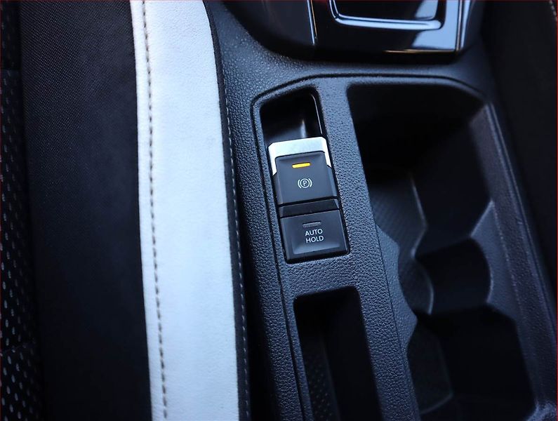 Volkswagen T-Roc (2019) 2.0 TDI, Automat, Kůže, Navi - fotka 21 z 22