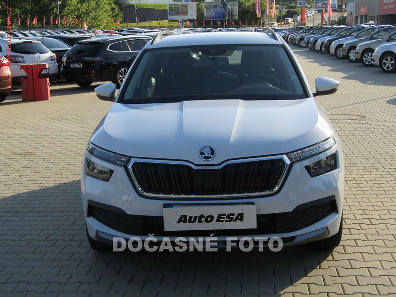 Škoda Kamiq (2021) 1.0TSi, ČR - fotka 2 z 18