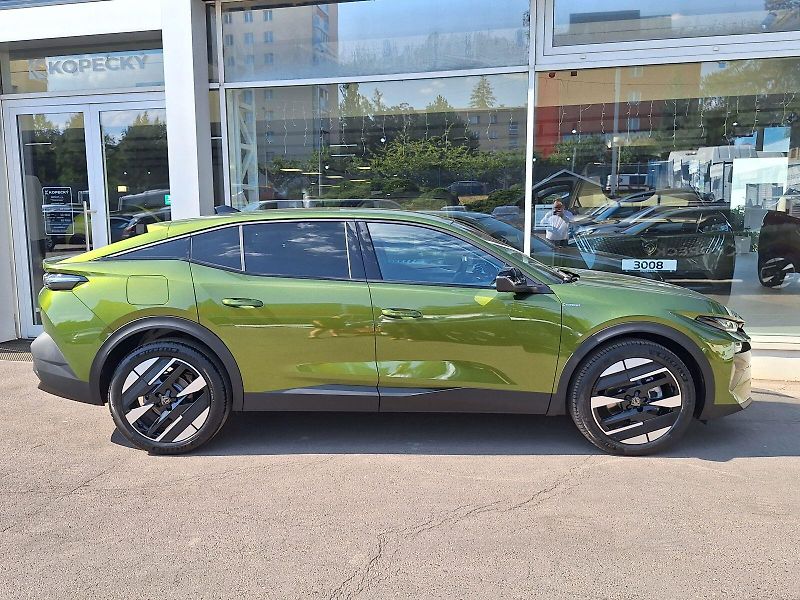Peugeot 408 (2026) ALLURE Hybrid 145 e-DCS6 - fotka 8 z 16