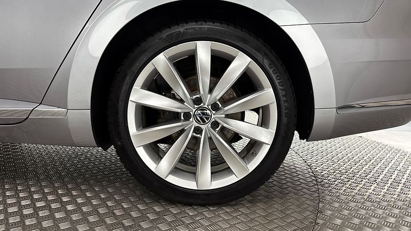 Volkswagen Arteon 2.0 TDI DSG Elegance Shooting - fotka 19 z 31