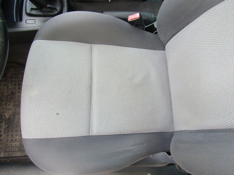 Seat Alhambra (2006) 2.0 TDI 103kW - fotka 20 z 34