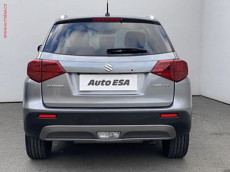 Suzuki Vitara (2019) 1.4B-Jet, Style, AT, panor - fotka 5 z 19
