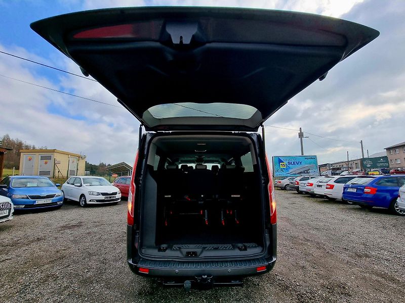 Ford Tourneo Custom (2017) 2,0 TDCi 96kW L2 Titanium,8.mí - fotka 18 z 23