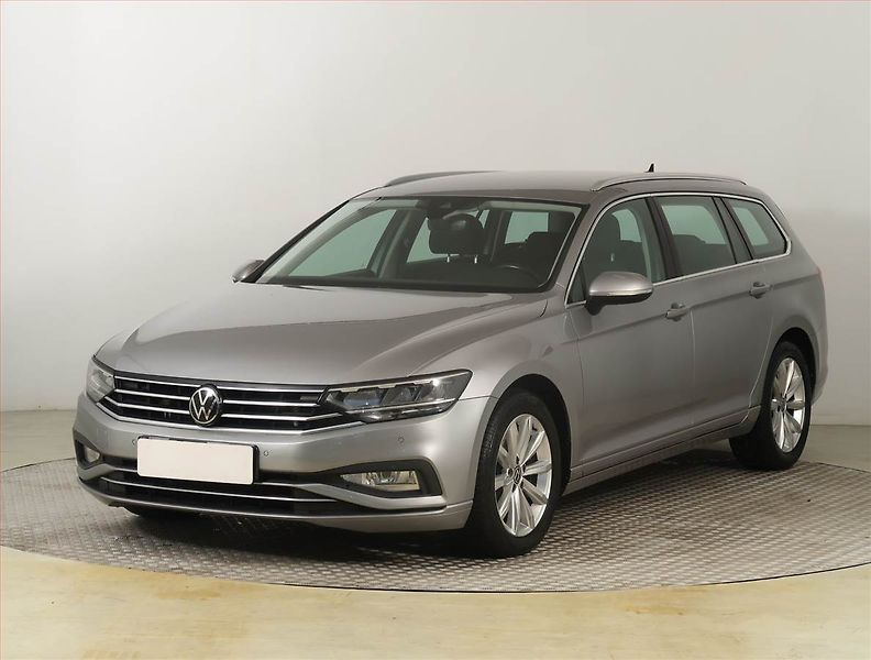 Volkswagen Passat (2021) Elegance 2.0 TDI, Automat - fotka 2 z 23
