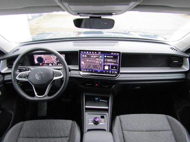 Volkswagen Tayron (2025) 2.0 TDI 142KW DSG 4x4 - 7 míst - fotka 16 z 30
