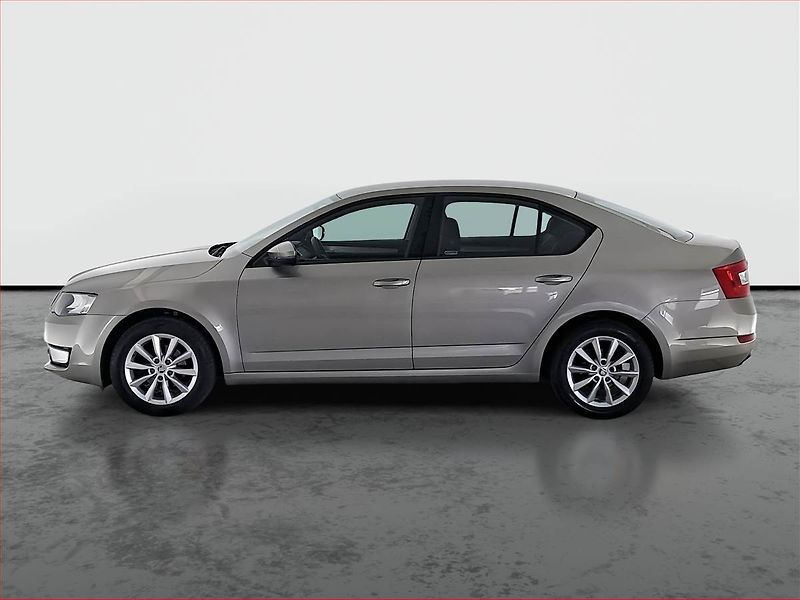Škoda Octavia (2016) 1.2 TSI, Tempomat - fotka 3 z 18