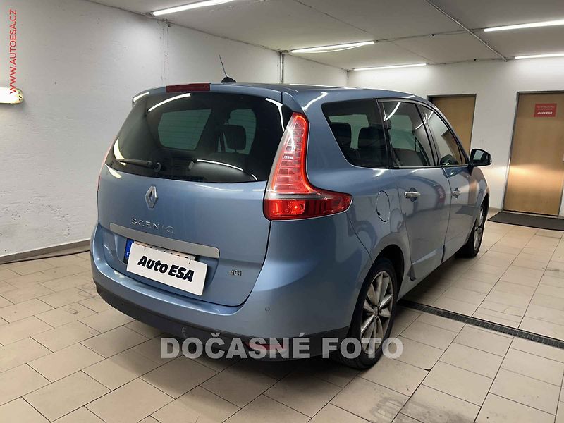 Renault Grand Scénic (2009) 1.9 dCi, 1.maj, panorama - fotka 2 z 3