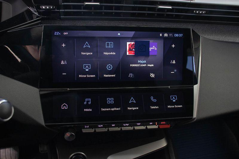 Peugeot 308 SW ALLURE Hybrid 145 e-DCS6 - fotka 13 z 16