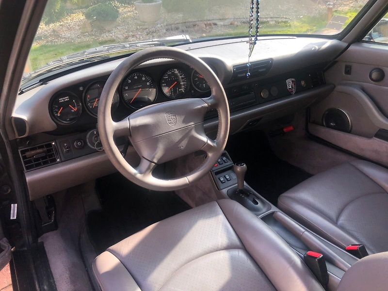 Porsche 911 (1995) Porsche 911 Carrera2 tiptronic - fotka 10 z 12