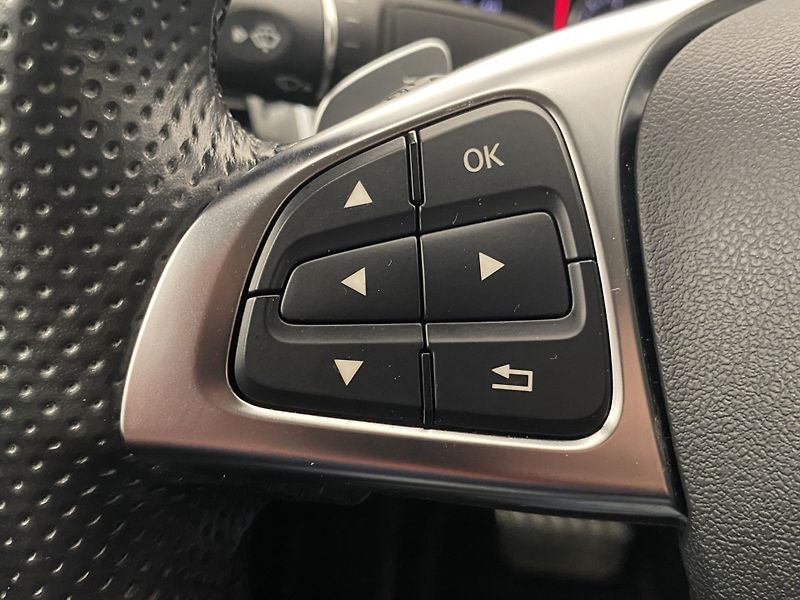Mercedes-Benz GLE 350d 4MATIC AMG AUT CZ - fotka 19 z 53