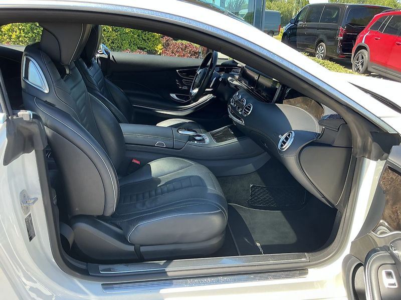 Mercedes-Benz Třídy S 500 AMG 4MATIC - fotka 21 z 24