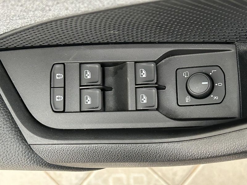 Škoda Octavia 2.0 TDI Top selection - fotka 20 z 32