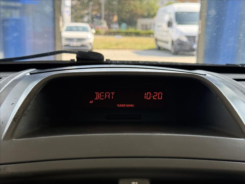Renault Mégane 1,6   16V,SERVISKA,2. SADA KOL - fotka 14 z 21