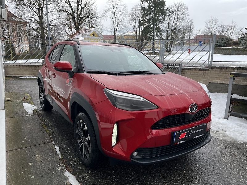 Toyota Yaris Cross 1.5 HEV Style (2x4) - fotka 3 z 24