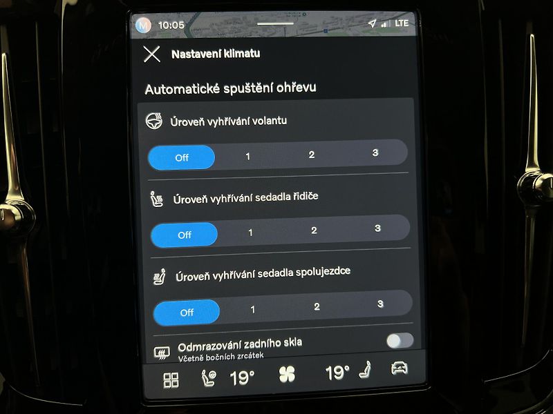 Volvo V90 T6 AWD RECHARGE CORE AUT  - fotka 31 z 47