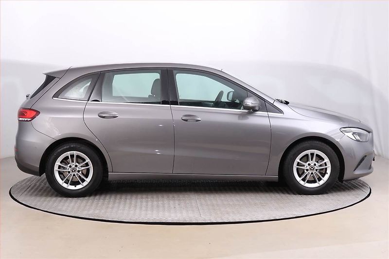 Mercedes-Benz Třídy B (2019) Progressive B 180 - fotka 6 z 20