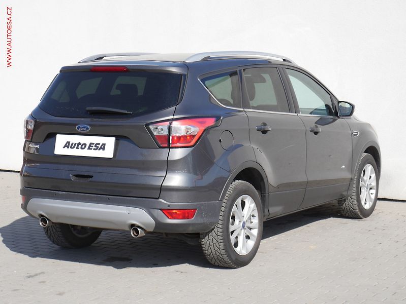 Ford Kuga (2017) 2.0 TDCI 4x4, 2.maj,ČR, navi - fotka 4 z 18
