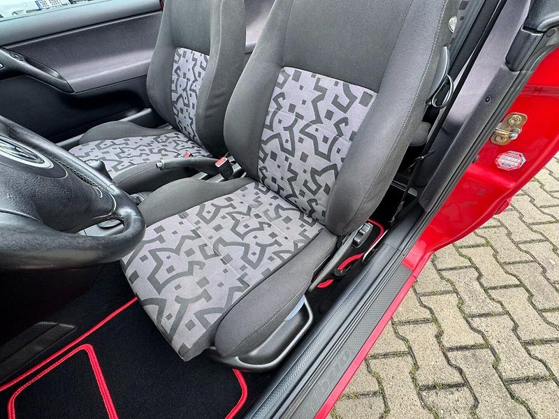 Volkswagen Golf (1999) 3 CABRIO 1,6 GL 74 KW STK - fotka 22 z 50