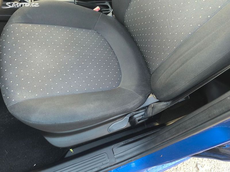 Fiat Punto 1,4,SERVISKA,100TKM,1MAJ65LET - fotka 16 z 23