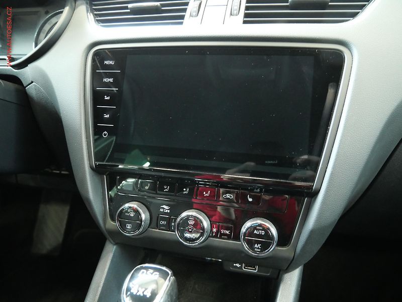 Škoda Octavia (2018) 2.0TDI 4x4, Style, DSG, LED - fotka 13 z 22