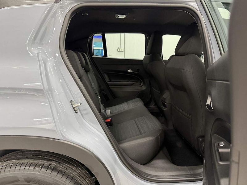 Jeep Avenger (2025) Longitude 1.2 Turbo 100k MT6 - fotka 19 z 23