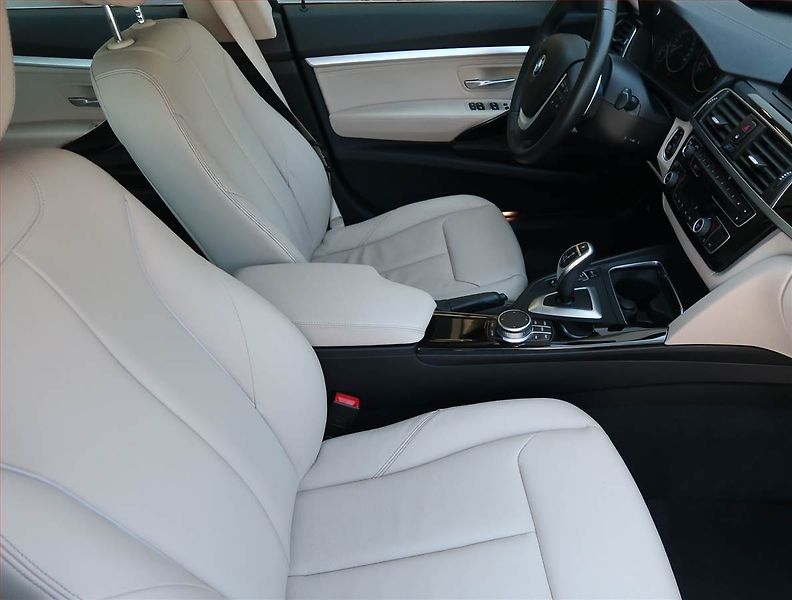 BMW Řada 3 (2019) 320d xDrive GT, 4X4, Automat - fotka 9 z 14