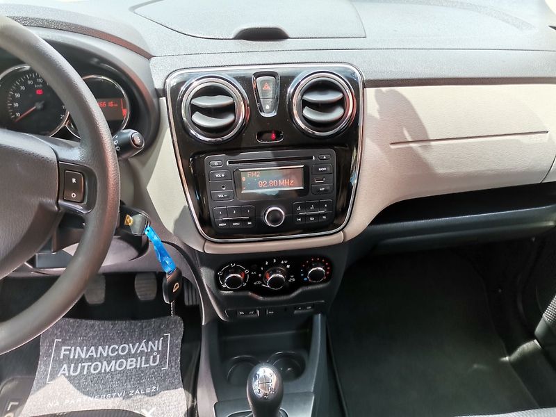 Dacia Lodgy (2016) 1.6i 75kw Tempomat Klima - fotka 13 z 26